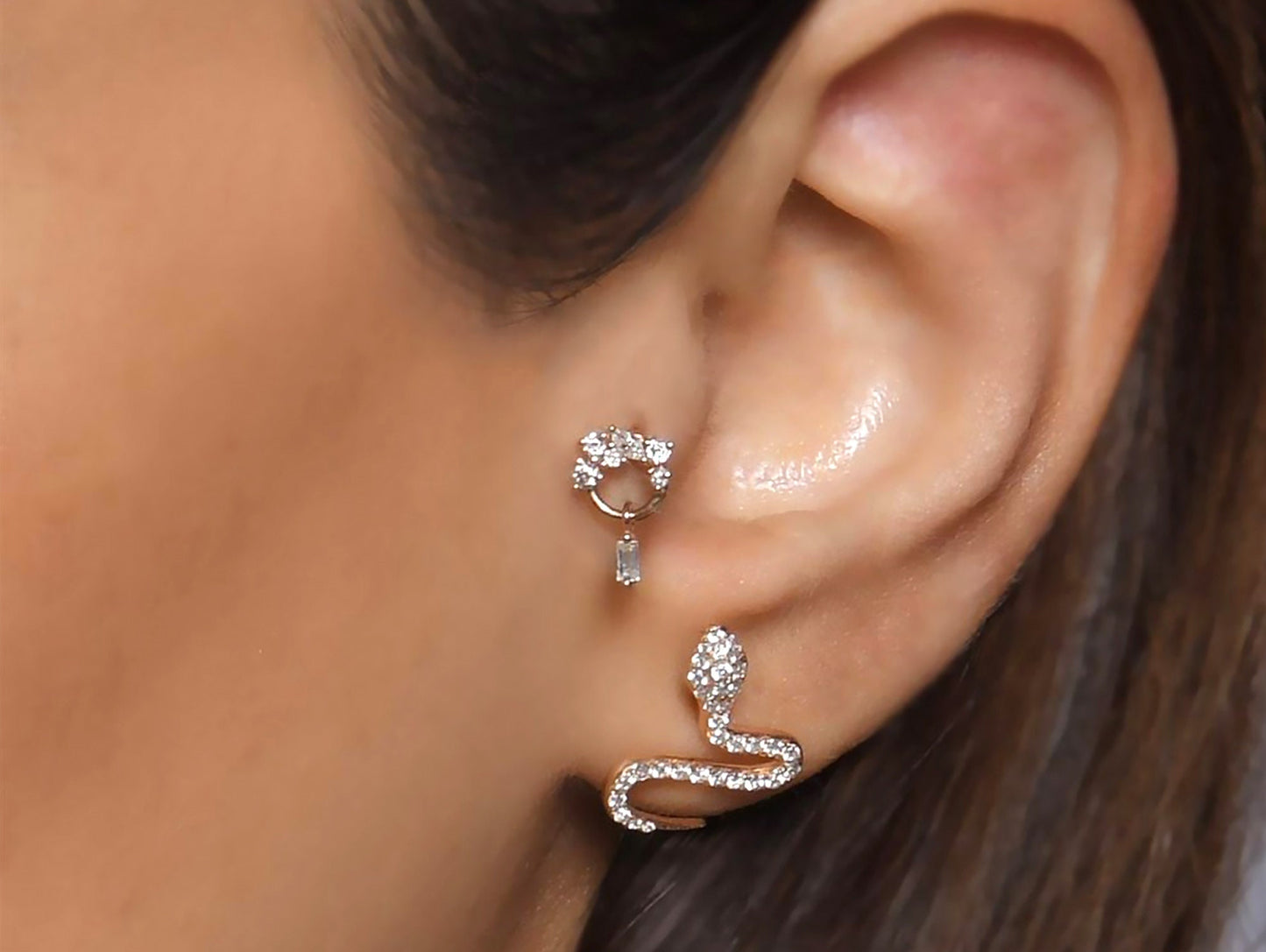 14K White Gold Snake Helix Stud, Labret Earring, Cartilage Tragus Piercing with CZ Stone - Internally Threading Body Jewellery Ear Piercing